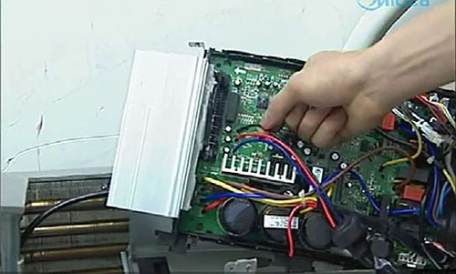 观山湖美的空调电话是多少